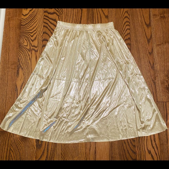 Kendall and Kylie Gold Shimmery Party Skirt NWT - Picture 3 of 6